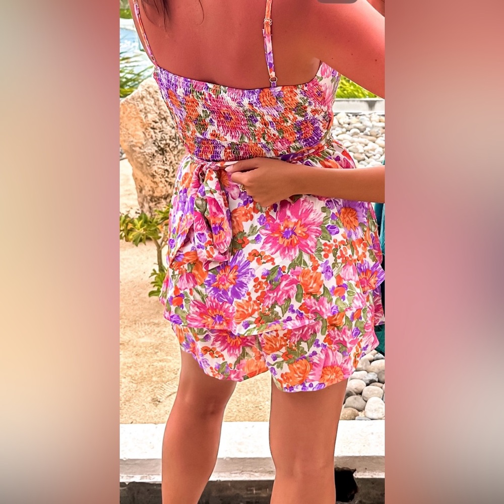 *last chance* Shein | Women’s Floral Sleeveless Romper with Tie Front - Picture 3 of 16